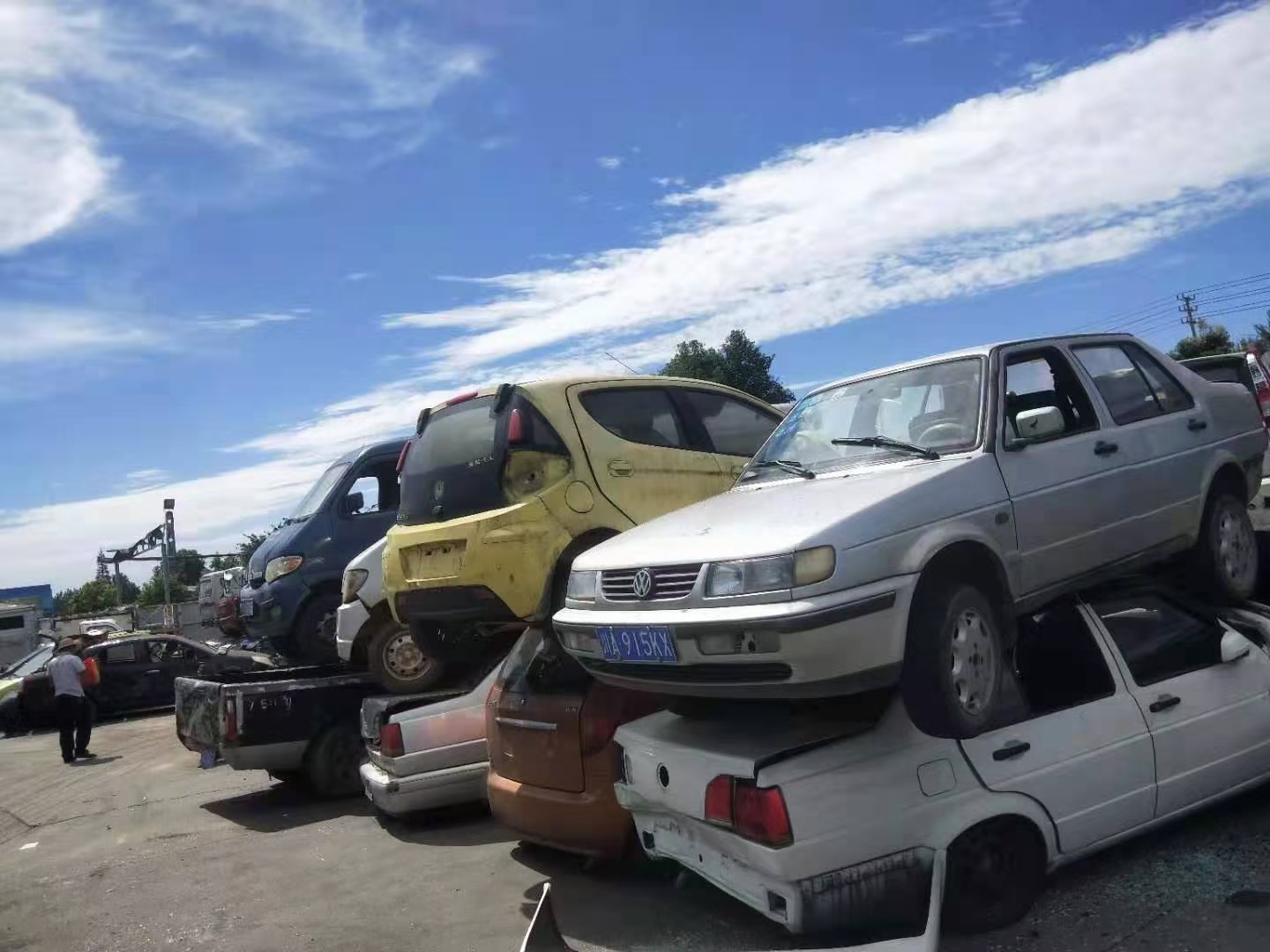 新津汽车报废车牌怎么保留？